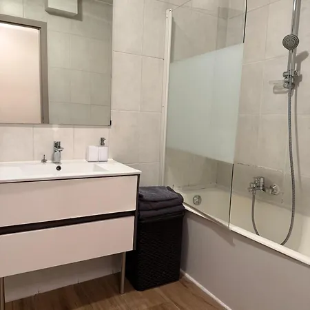 Au Centre Historique De דירה *